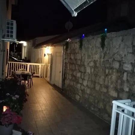 Lile * Trstenik (Dubrovnik-Neretva)
